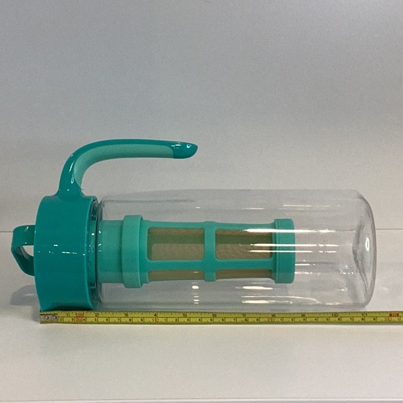 🍄 David’s Tea Plastic Infuser Pitcher - Picture 8 of 9